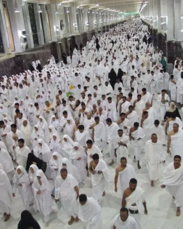 Sa’i – Walking Between Safa and Marwah